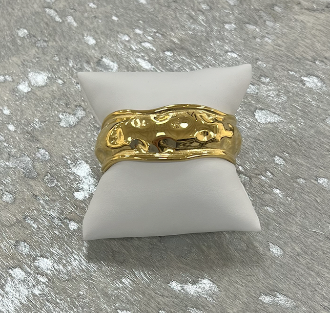 AB.371 - Gold Hammered