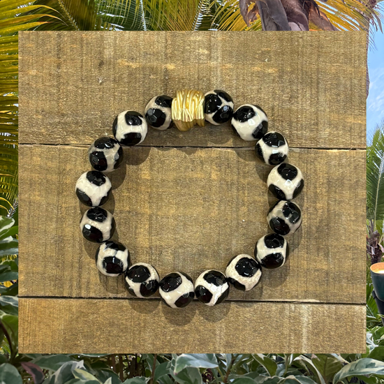 Arm Candy - Black Spot Agate