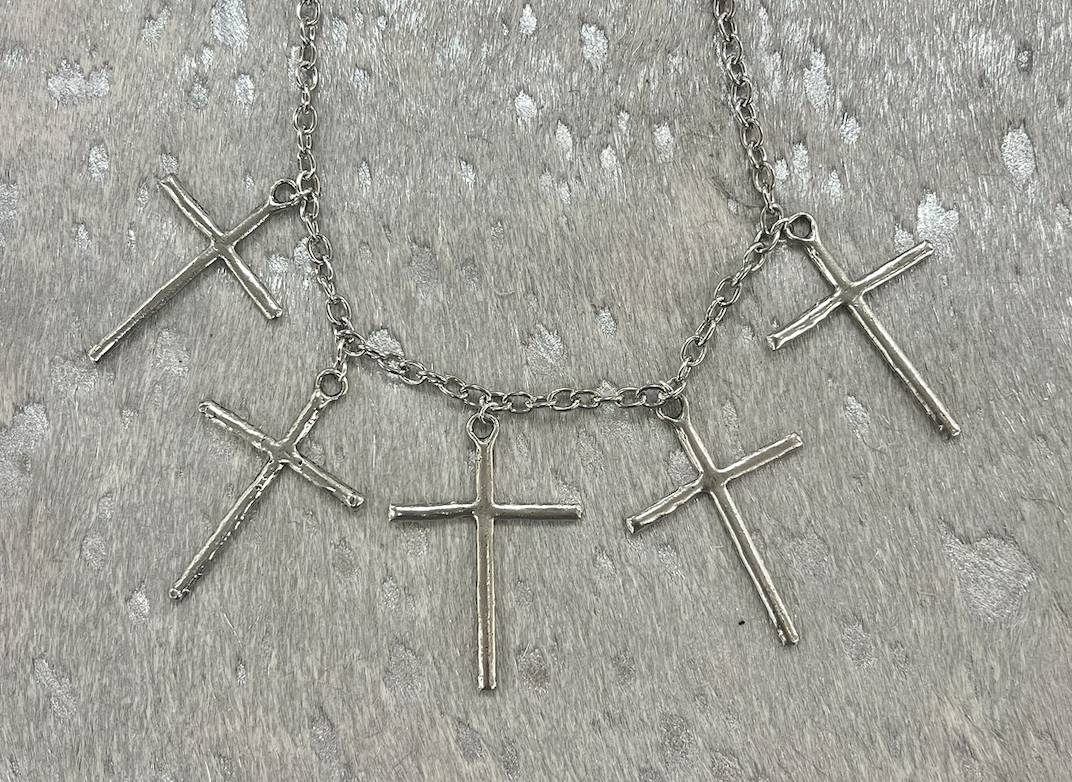 Load image into Gallery viewer, LN.154 - Silver Cross
